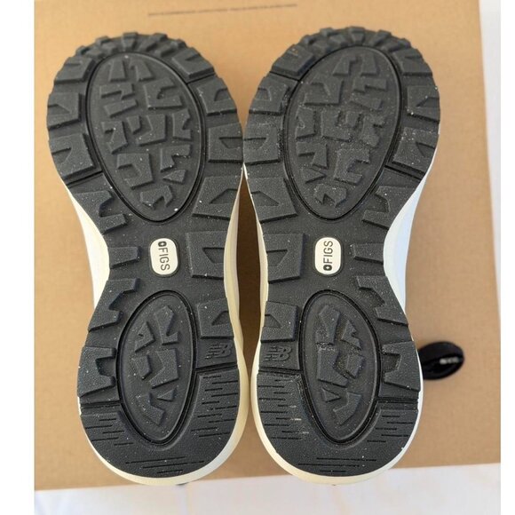 Figs New Balance 3447 in Cream, Size 8.5 - Picture 10 of 11